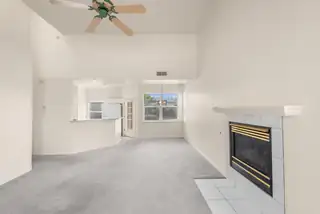 7604 La Mariposa Place NE 
