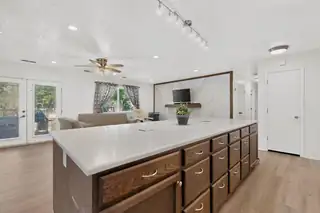 1715 Eldorado Loop 