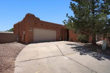 6128 Nassif Court NW, Albuquerque