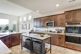 312 Pinnacle Drive SE 