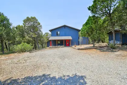 216 Raven Road, Tijeras