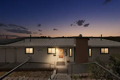 13 Calle Del Poniente, Tijeras