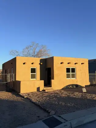 2204 7th Street NW, Albuquerque
