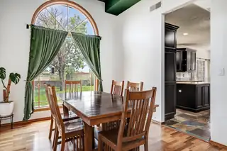 2832 W Island Loop SE 