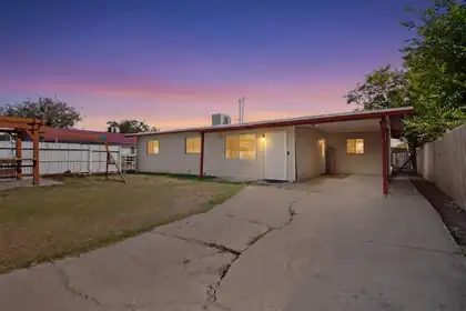 714 Scheaffer Drive, Belen