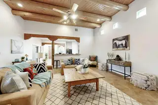 233 Shangri La Court NW 