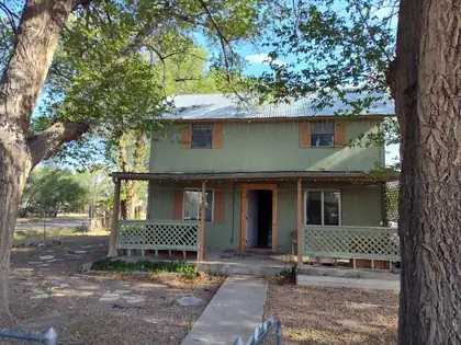 602 Leonard Avenue, Estancia 