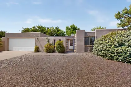6805 Baker Avenue NE, Albuquerque