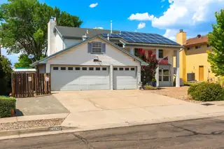 6845 Vivian Drive NE 