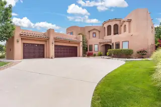 9228 La Tierra Court NE 