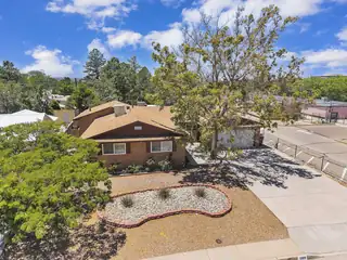 5909 Woodford Drive NE 