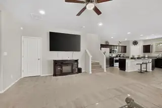 8923 Warm Wind Place NW 