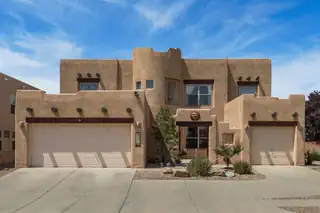 4223 Camelback Road NW 