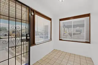 414 W 8th Street NW 
