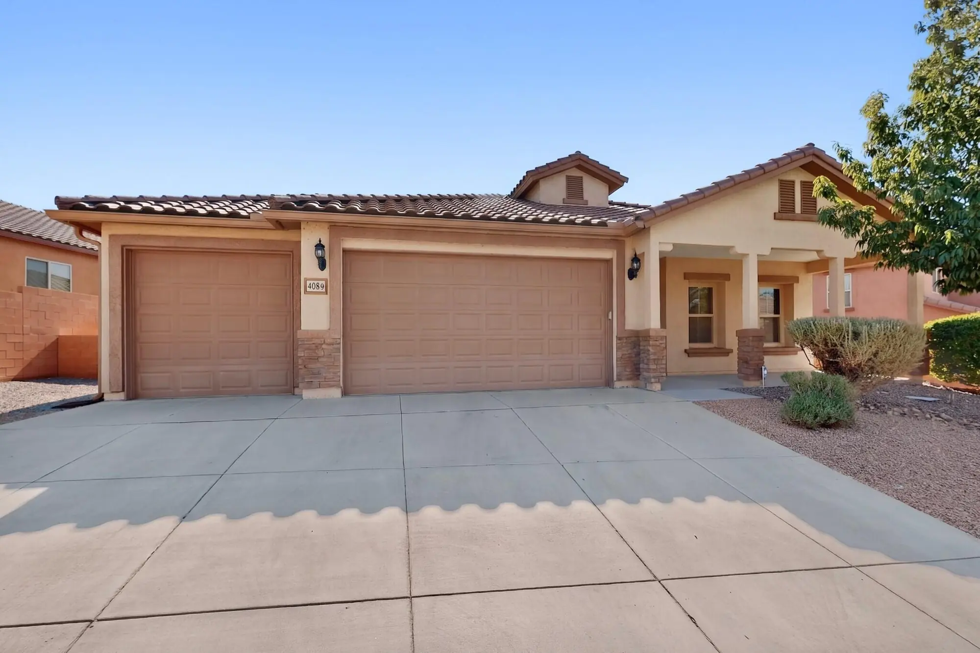 408 Valle Alto Drive NE