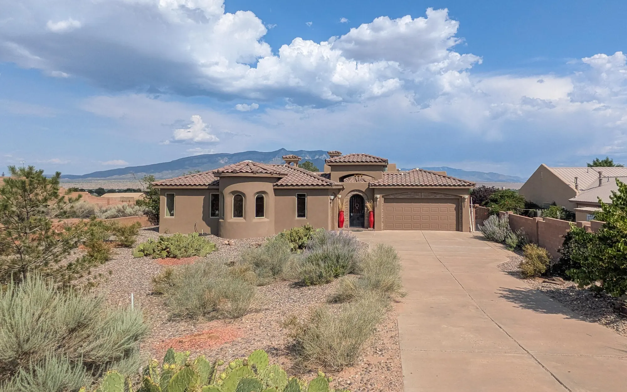 1916 Sonora Road NE