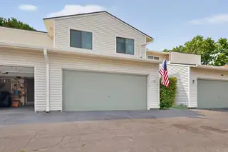 28 Westlake Drive NE Unit 1 
