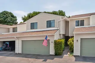 28 Westlake Drive NE Unit 1 