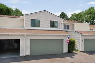 28 Westlake Drive NE Unit 1 