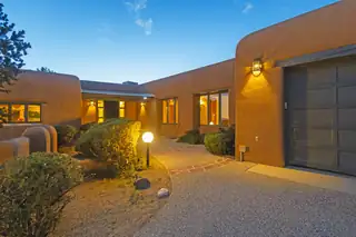 72 Pinon Hill Place NE 