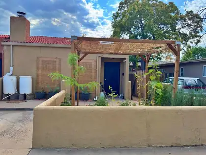 322 Columbia Drive SE B, Albuquerque