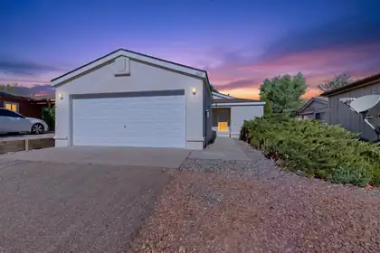 1613 Patti Place NE, Rio Rancho