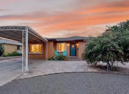 2709 Valencia Drive NE, Albuquerque