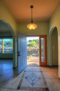 16 Mimbres Road SW 