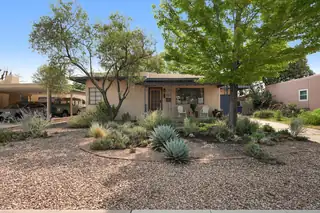 1522 Hermosa Drive NE 