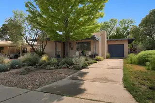 1522 Hermosa Drive NE 