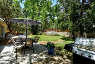 7205 Vista Del Arroyo Avenue NE 