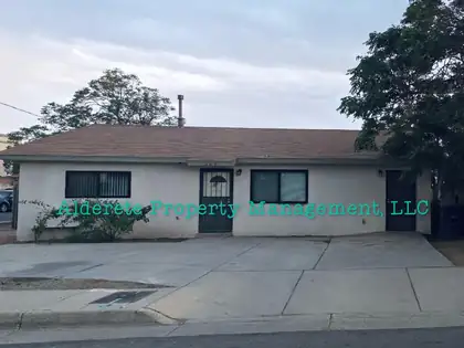 208 Cromwell Avenue SE, Albuquerque