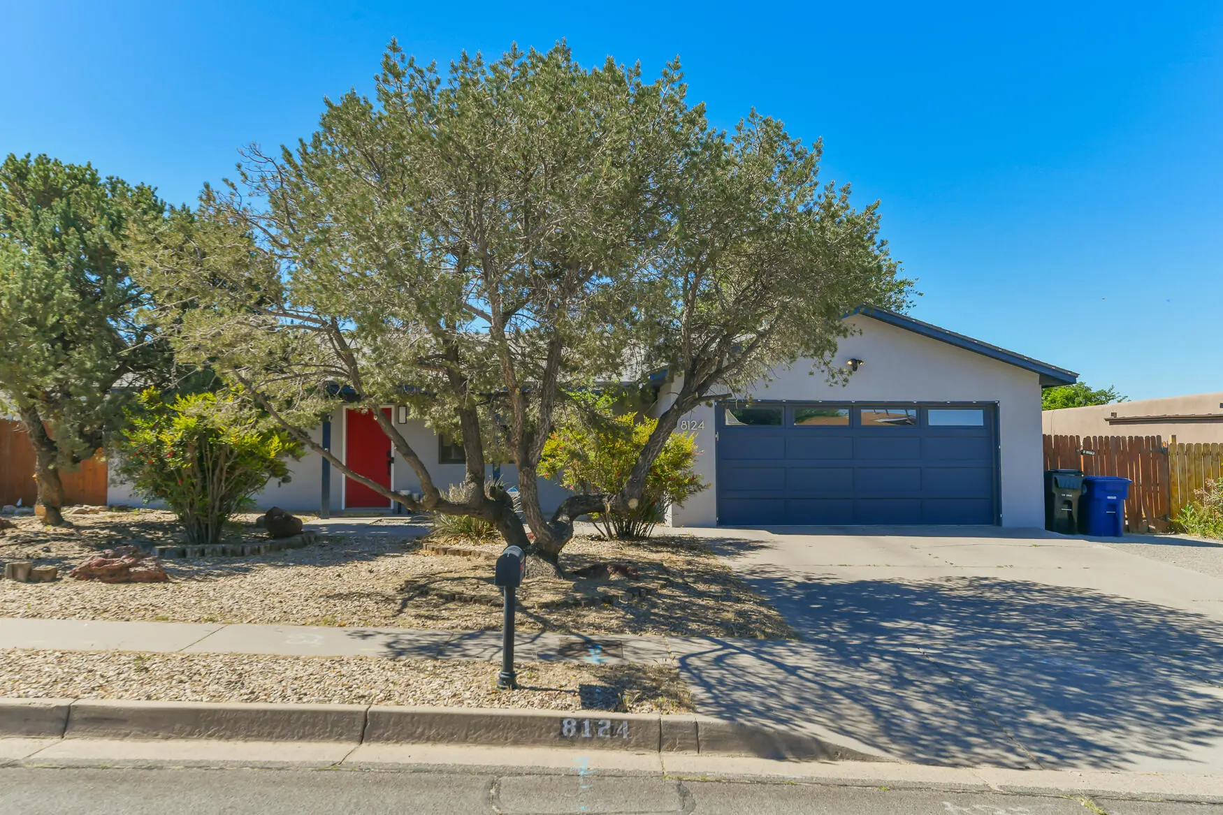 8124 Loma Del Norte Road NE