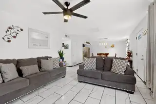 2819 Desert Garden Lane SW 