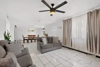 2819 Desert Garden Lane SW 