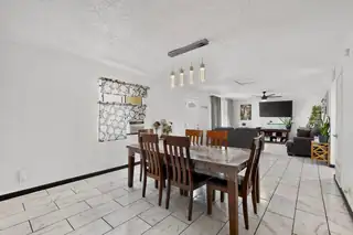 2819 Desert Garden Lane SW 