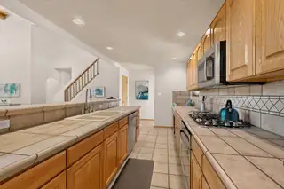 9808 Karak Road NE 