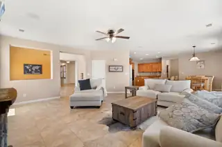 20 Los Balcones Place NE 