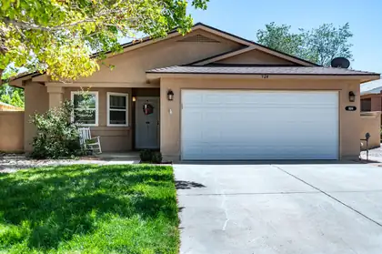 924 Somerset Meadows Drive NE, Rio Rancho
