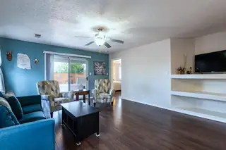 924 Somerset Meadows Drive NE 