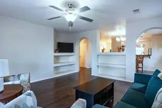 924 Somerset Meadows Drive NE 