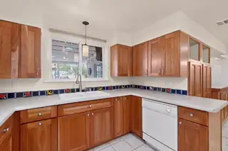 3405 Cardenas Drive NE 