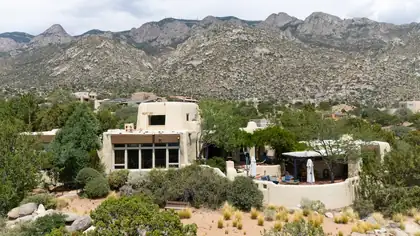 218 Spring Creek Lane NE, Albuquerque