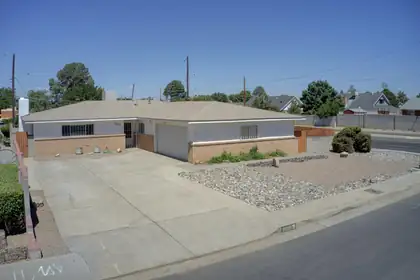 2929 Espanola Street NE, Albuquerque
