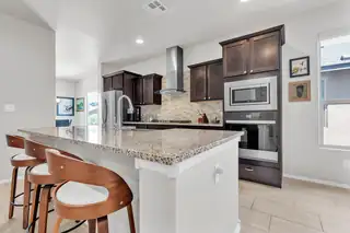 4244 Crowned Eagle Loop NE 
