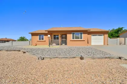 690 Archibeque Avenue SE, Rio Rancho