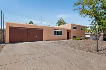 9308 Las Calabazillas Road NE, Albuquerque