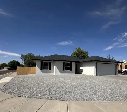 3101 Loma Pedregosa NW, Albuquerque