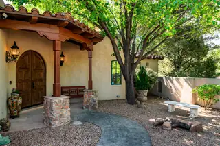 705 Los Prados De Guadalupe Drive NW 