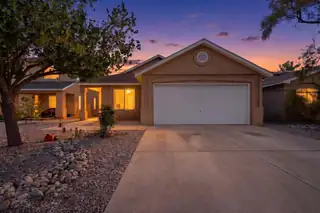 5816 Day Dreamer Road NW 